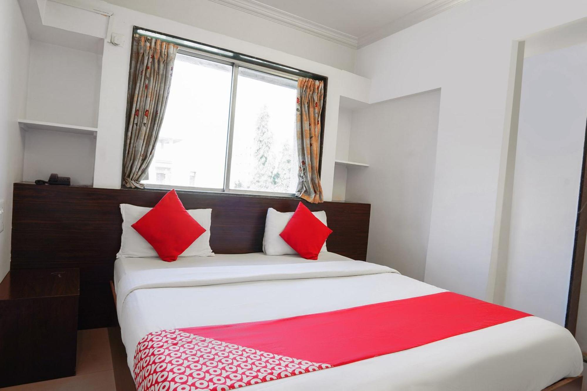 Hotel O The Royal Samrat Pune Esterno foto