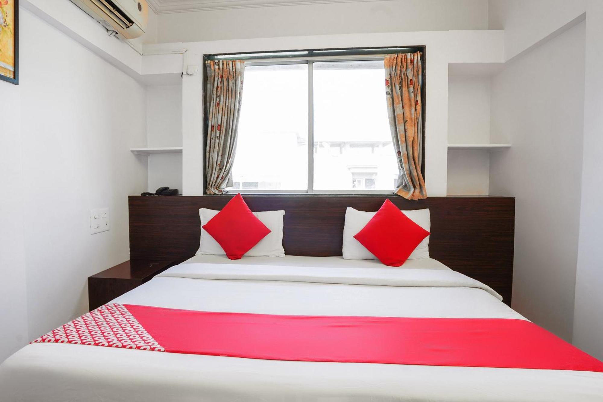 Hotel O The Royal Samrat Pune Esterno foto