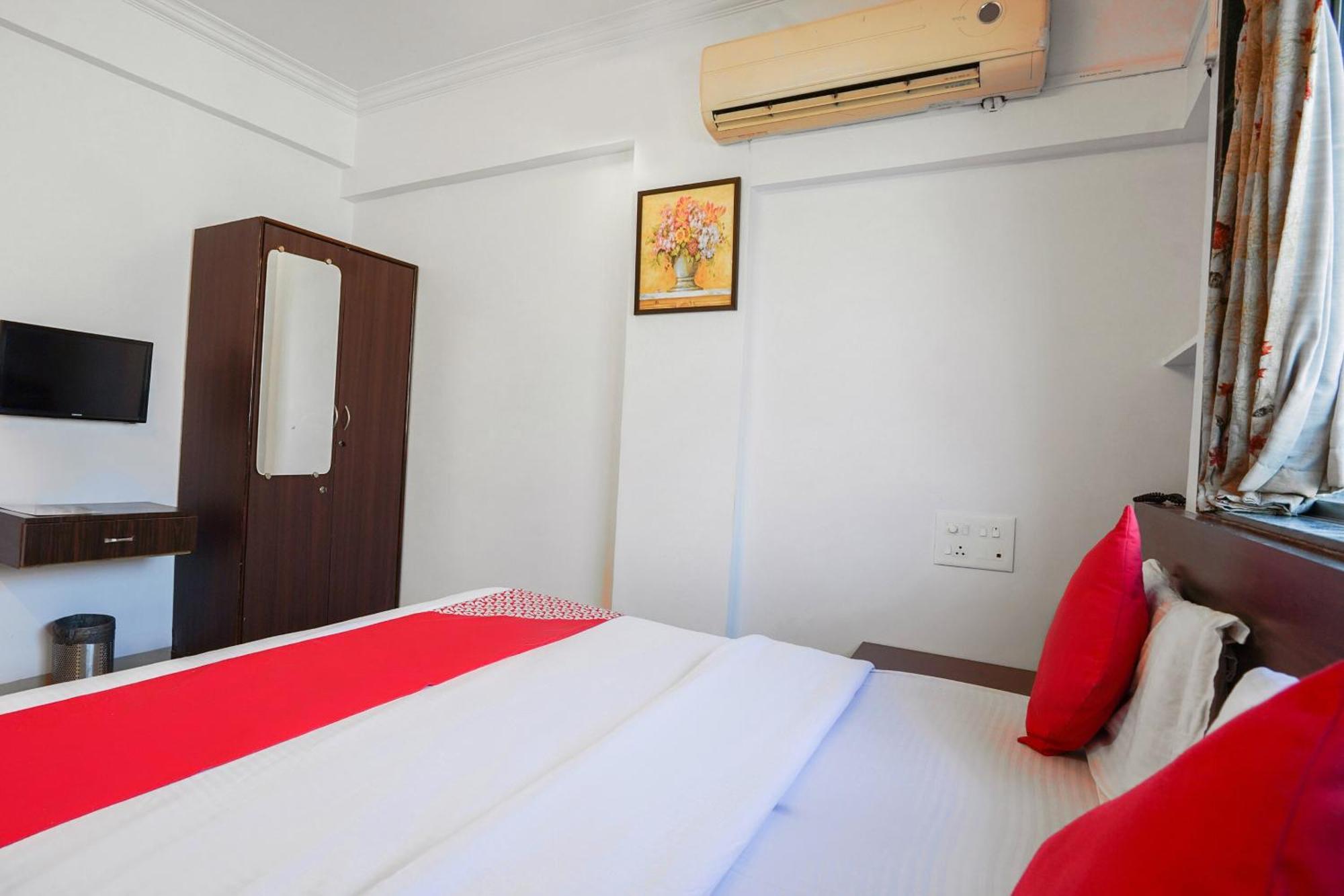 Hotel O The Royal Samrat Pune Esterno foto